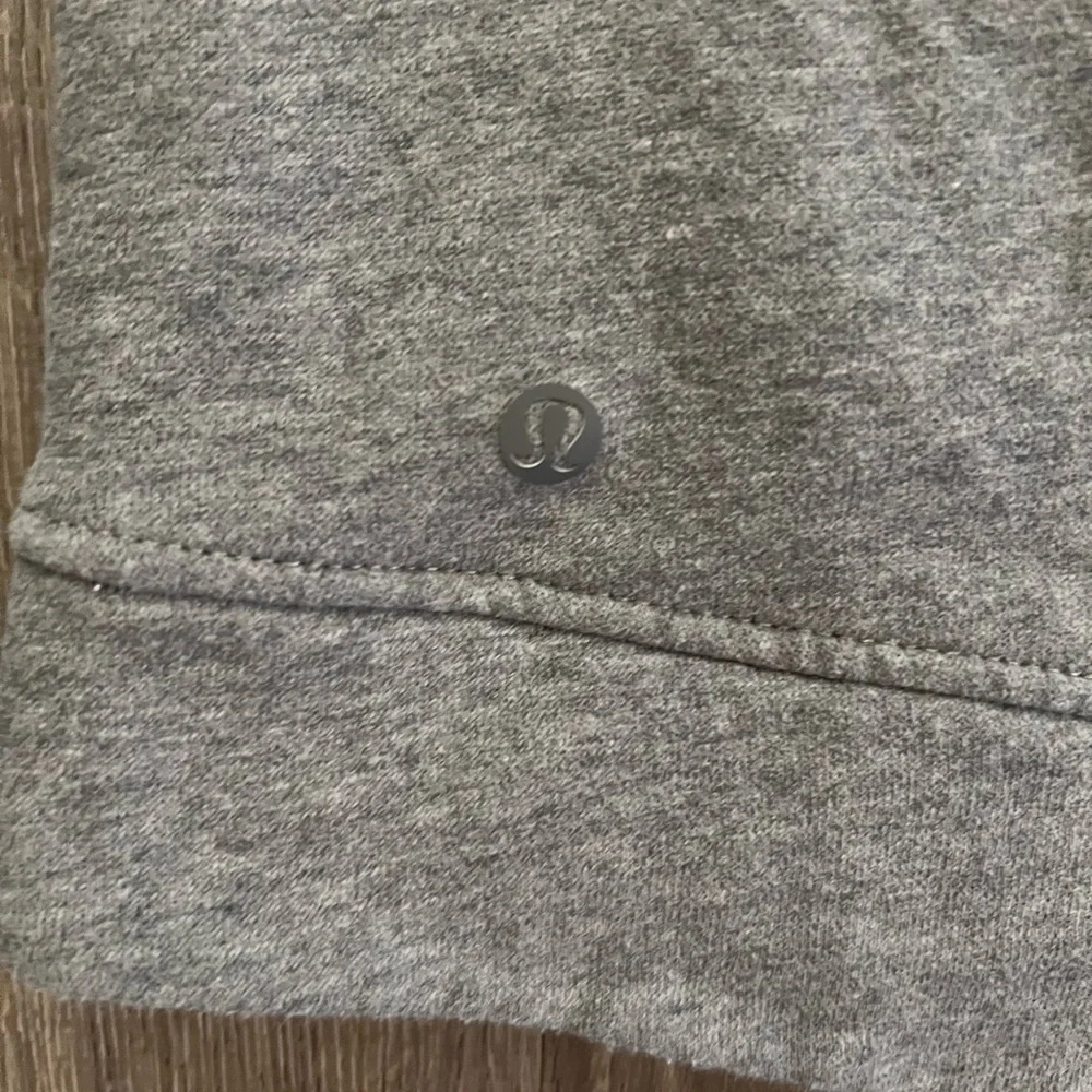 Lululemon Fleece Be True Crew Heathered Medium Grey